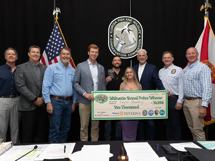 Meet Taylor Stanberry: The First Woman Winner in Florida, Captures 60 Snakes & Wins 2025 Python Challenge
